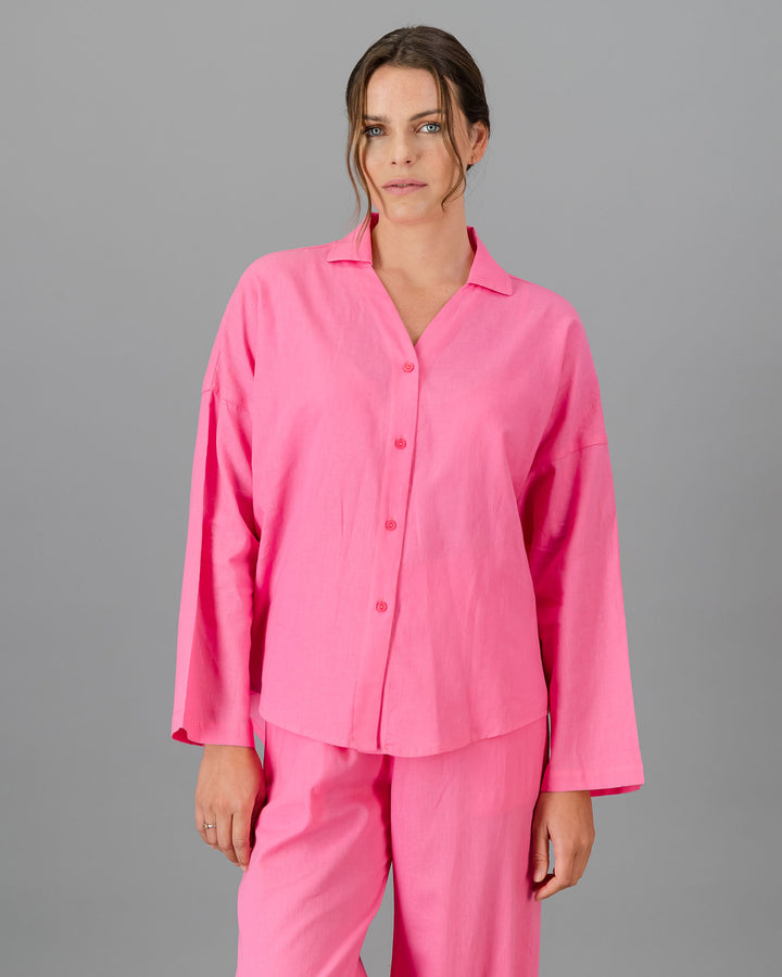 Womens Linen Flow Shirt - Pink Front - Woodstock Laundry