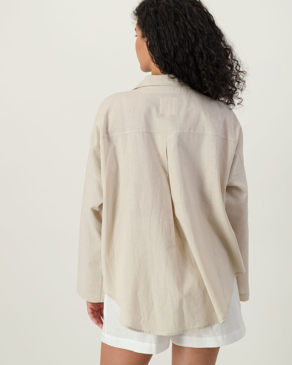 Womens Flow Shirt Natural Sand Back - Woodstock Laundry