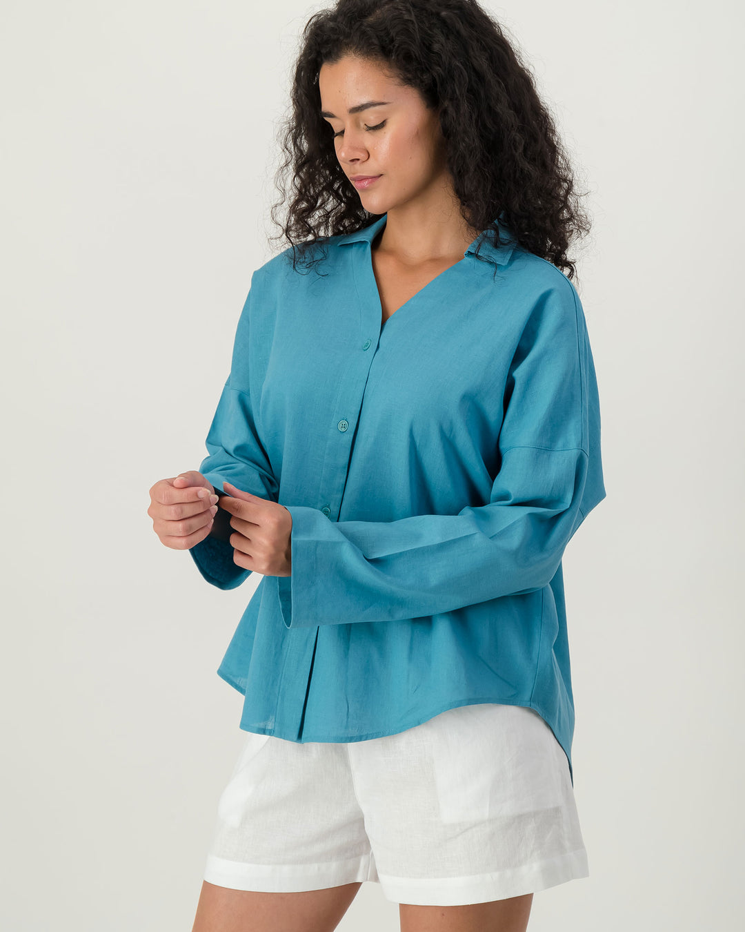 Womens Linen Flow Shirt Teal Front - Woodstock Laundry