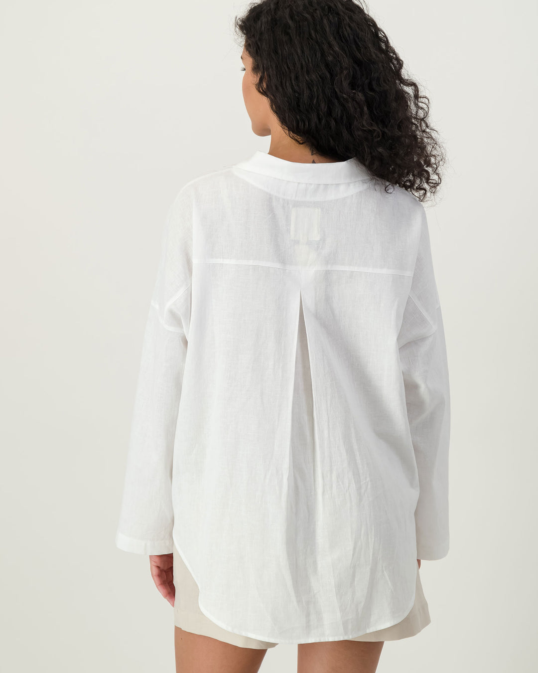 Womens Linen Flow Shirt - White Back - Woodstock Laundry