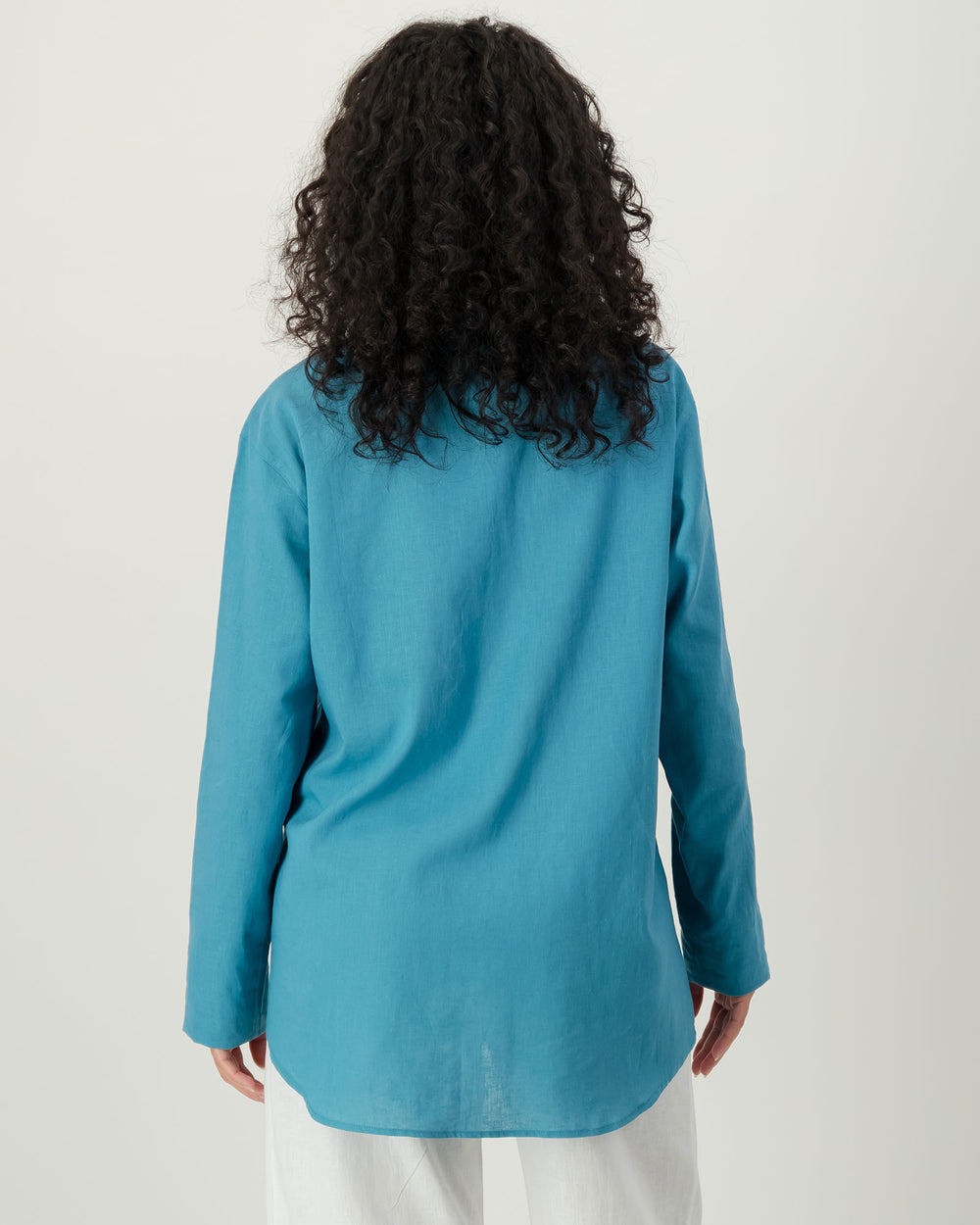 Womens Linen Over Shirt - Teal Back - Woodstock Laundry