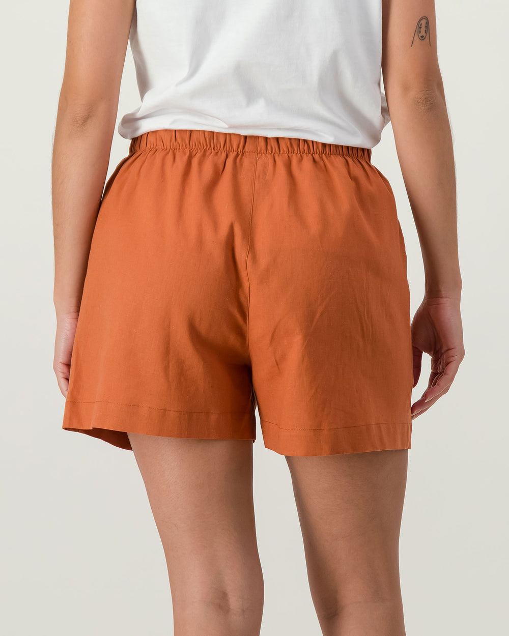 Womens Linen Shorts Rust Back - Woodstock Laundry