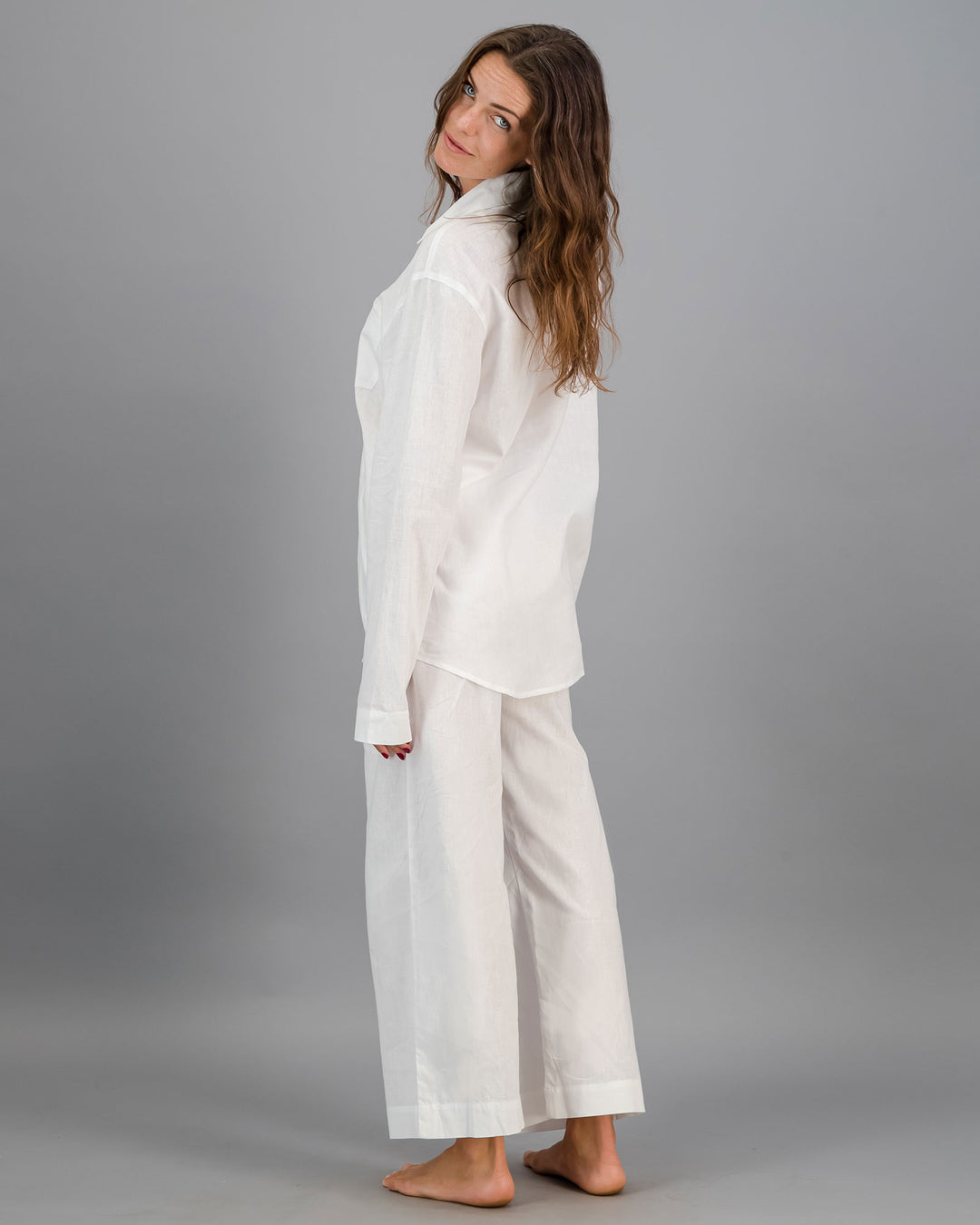 Womens Linen Flow Shirt - White Back - Woodstock Laundry